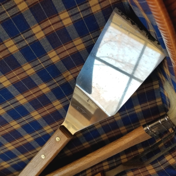 ❗Vintage Wicker Picnic Basket with Utensils❗ - Picture 14 of 15